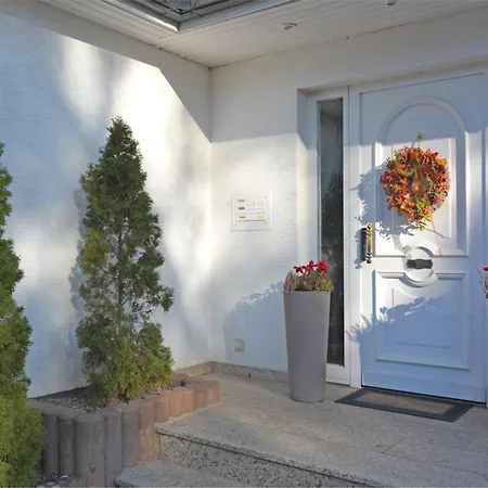 Spacious In With Private Terrace Apartment Madfeld