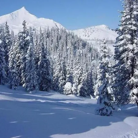 Spacious In With Private Terrace Lejlighed Madfeld