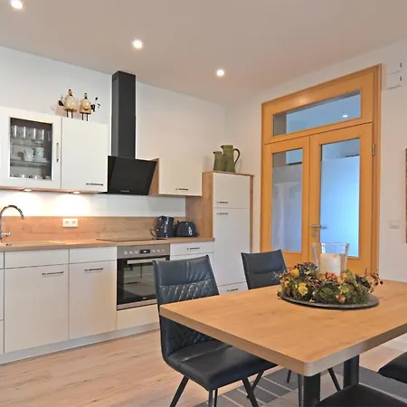 Spacious In With Private Terrace * Madfeld