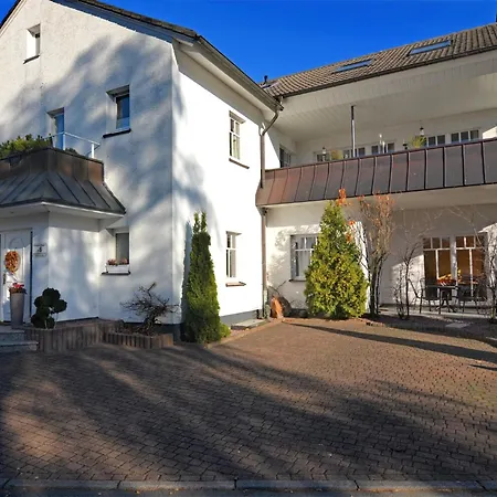 Spacious In With Private Terrace Lejlighed