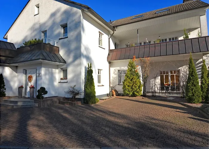 Spacious In With Private Terrace Daire